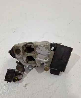 BMW 3 E36 Central locking motor 1387606