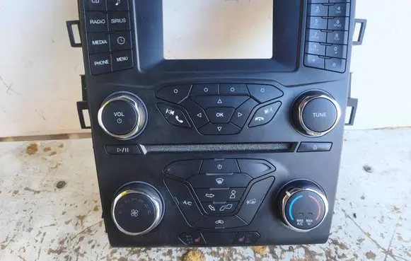 Ford Mondeo MK V Climate control unit FS7T18E243KD SW1211 03432594