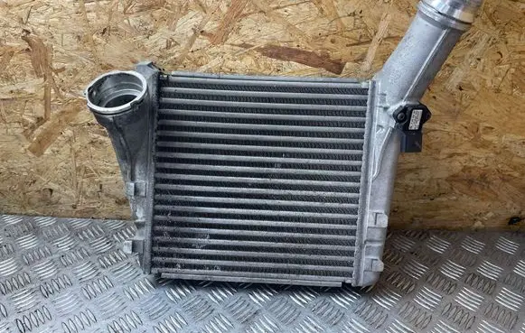 Porsche Cayenne (92A) Intercooler radiator 7P5145804D 12001205