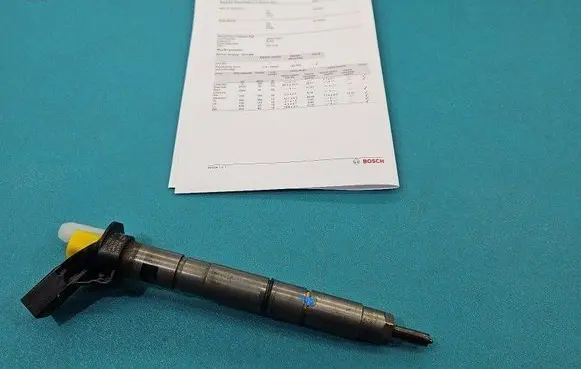 Audi A8 S8 D3 4E Fuel injector 0445115037 IMPRK1511285