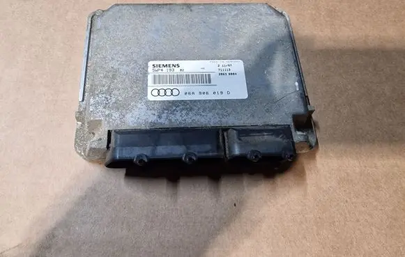Audi A3 S3 8L Engine control unit/module 06A906019D