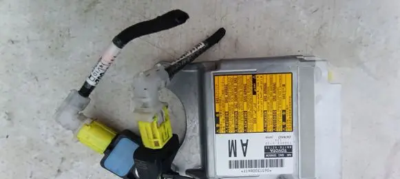 Toyota RAV 4 (XA40) Airbag control unit/module 8917042750