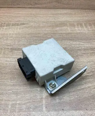 Toyota Avensis T250 Window wiper relay 150696 859400F010A