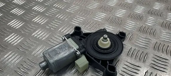 Audi A3 8Y Front door window regulator motor 5Q0959802C 0130822076