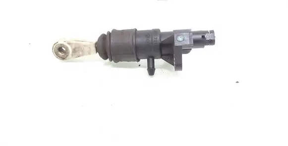 Clutch master cylinder