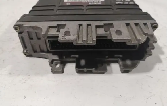 Volkswagen PASSAT B4 Engine control unit/module 0261200735 8A0907311B