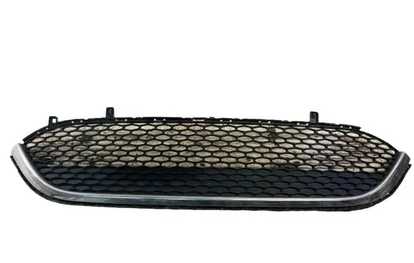 Chrysler Pacifica Front bumper lower grill 68243498AA 656204 5840000600
