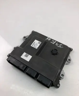 Volvo XC40 Engine control unit/module 31459638