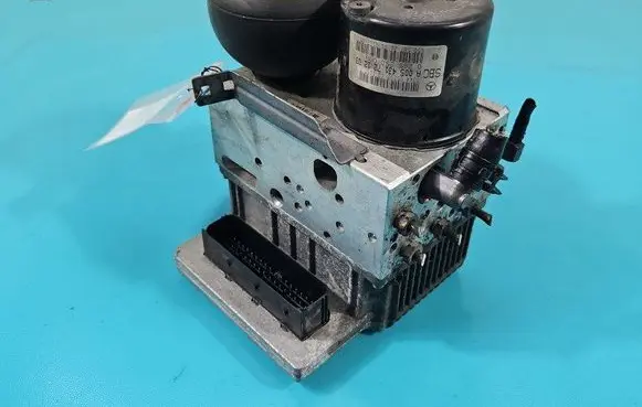 Mercedes-Benz CLS C219 ABS Pump 0265960025 IMPRK1457497