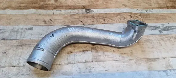 Nissan X-Trail T30 Engine coolant pipe/hose