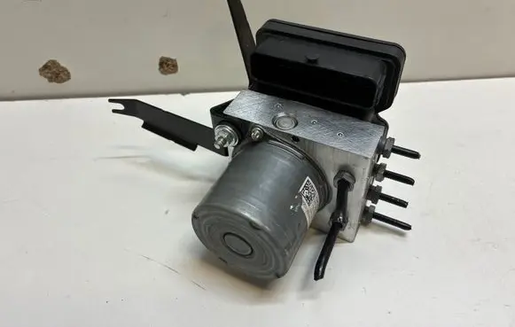 Mercedes-Benz B W247 ABS Pump A1779002710