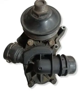 BMW 3 E46 Water pump 229571
