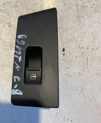 Volkswagen PASSAT B7 Electric window control switch 3AA868750