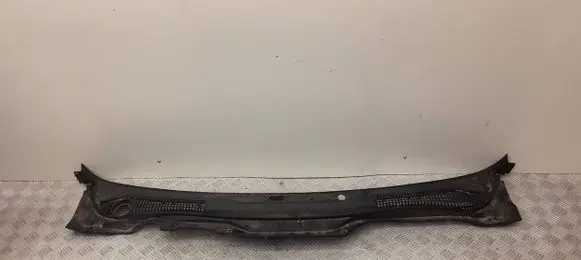 Volvo C30 Windshield trim 