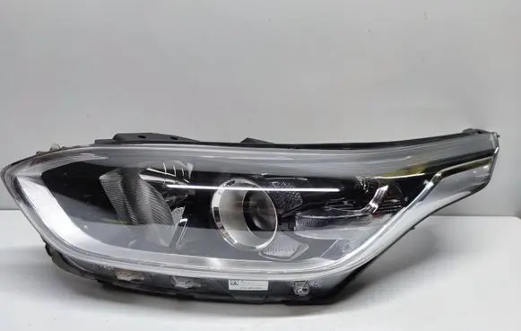 KIA Ceed Headlight/headlamp J792121030 92101J7050