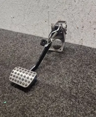 Mercedes-Benz AMG GT R190 C190 Brake pedal A1972900101