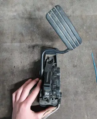 Renault Espace - Grand espace IV Accelerator throttle pedal 6PV00811918 8200007513