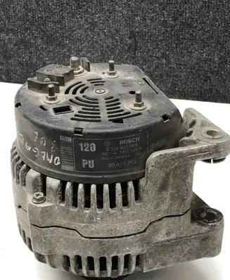 Opel Omega B1 Generator/alternator 90413763 023505004