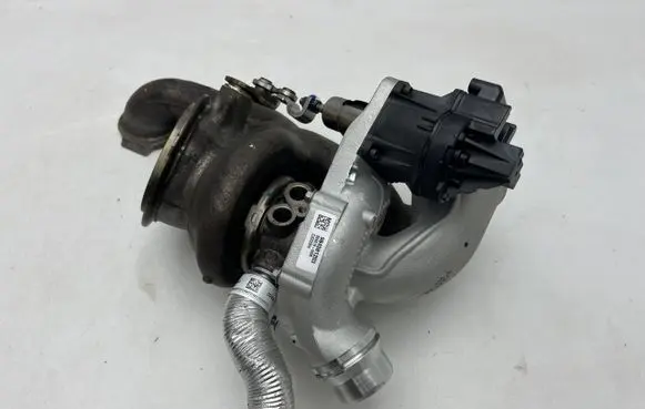 BMW X1 F48 F49 Turbo 9845812
