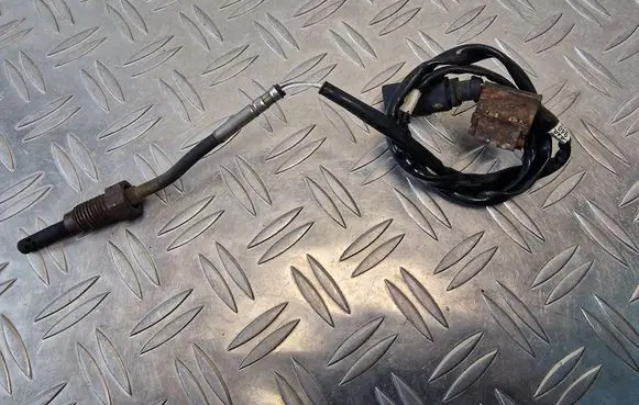 Audi A3 S3 A3 Sportback 8P Exhaust gas temperature sensor 03L906088BS