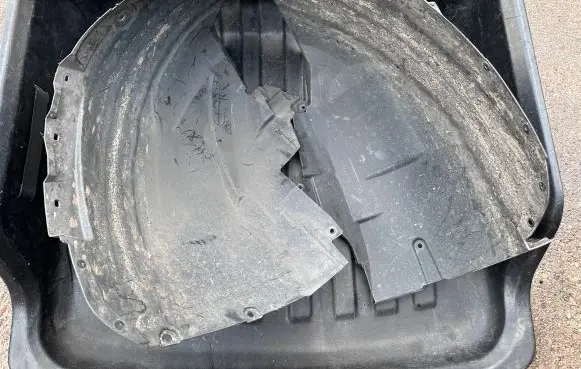 Volvo S90, V90 Front wheel arch liner splash guards 31497668