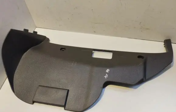 Volvo XC70 Dashboard lower bottom trim panel 0916489401