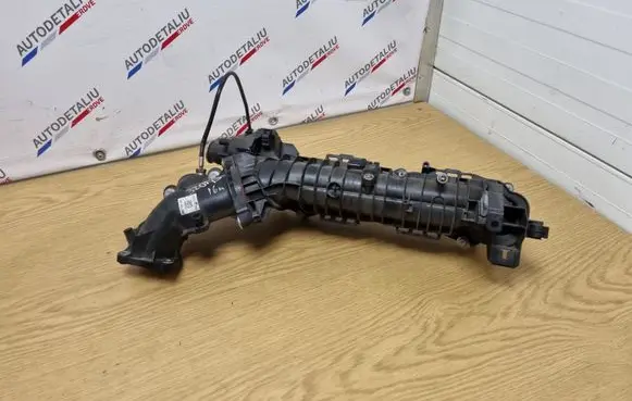 BMW 3 F30 F35 F31 Intake manifold 7807991