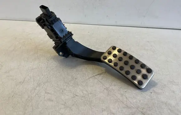 Mercedes-Benz GLB X247 Accelerator throttle pedal A1773002100