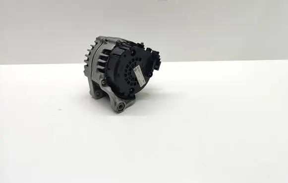 BMW 5 F10 F11 Generator/alternator 8515754 8515754AI01 2613702A