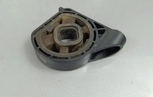 Hyundai Kona I Radiator support slam panel bracket 
