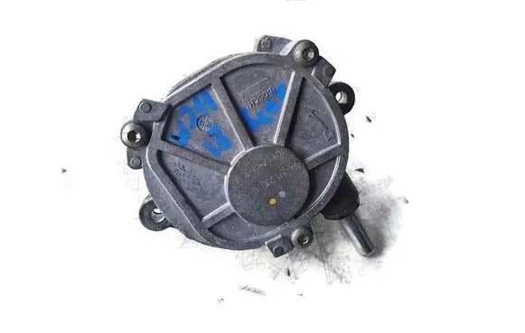 Mercedes-Benz E W211 Vacuum pump A2712301465 1121070130