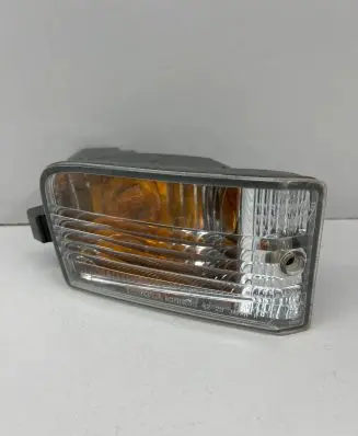 Toyota RAV 4 (XA20) Front indicator light PMMA