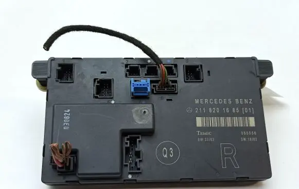 Mercedes-Benz E W211 Door control unit/module 2118201685