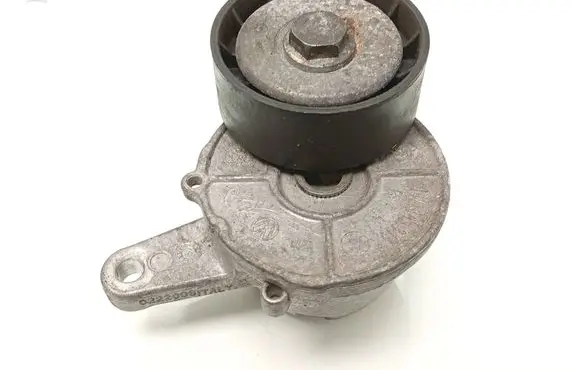 Seat Leon (5F) Generator/alternator belt tensioner 04L903315