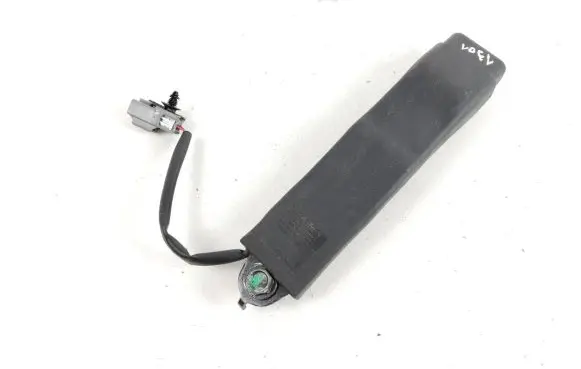Tesla Model S Front seatbelt buckle