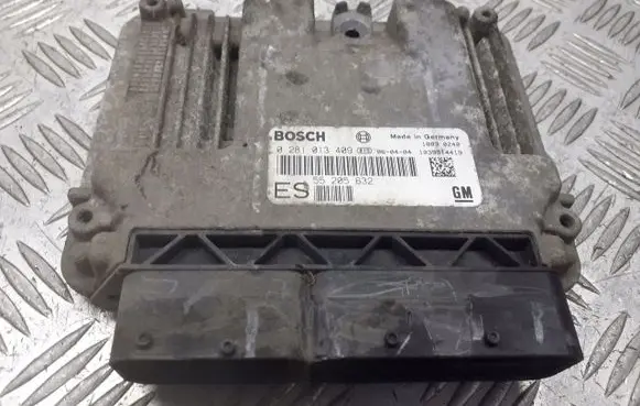 Opel Vectra C Engine control unit/module ECU 55205632