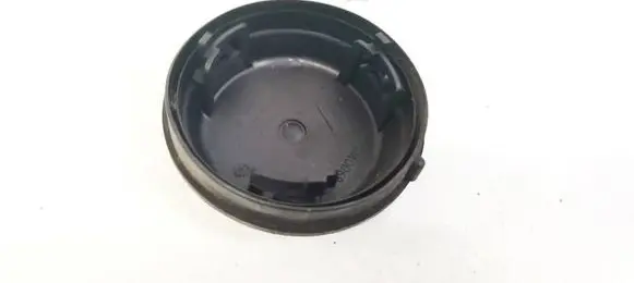 Saab 9-5 Headlight/headlamp dust cover 89001811