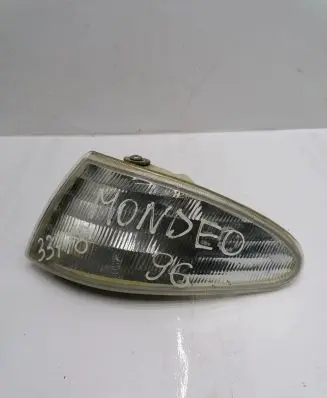 Ford Mondeo MK II Front indicator light 183157B