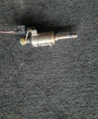 Ford Focus Fuel injector