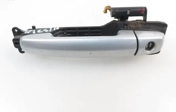 Suzuki Grand Vitara II Front door exterior handle