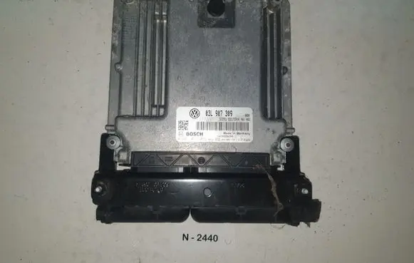 Volkswagen PASSAT B6 Engine control unit/module 03L907309