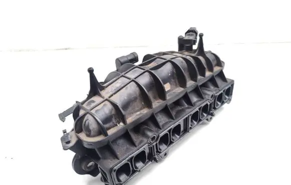Ford Focus Intake manifold BM5G9424EA