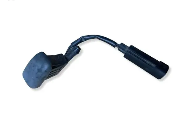 BMW 3 E46 Windshield washer spray nozzle 8362821