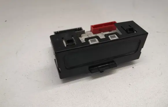 Renault Clio II Screen/display/small screen P9200028364A