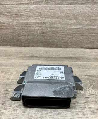 Volkswagen PASSAT B6 Hand brake control module 3C0907801B 15658301B