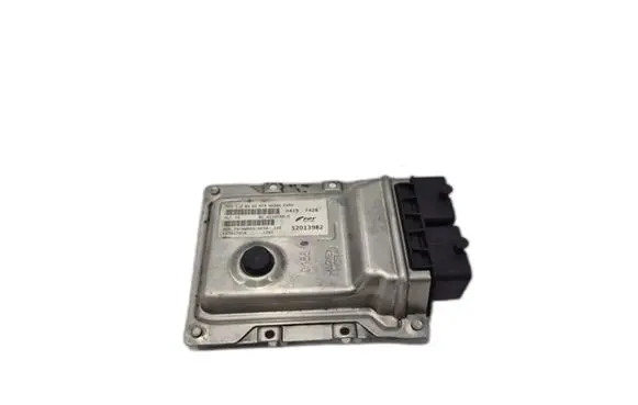 Fiat 500 Engine control unit/module 52013982