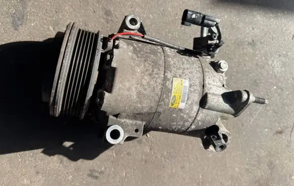 Ford Ecosport Air conditioning (A/C) compressor (pump) C1B1-19D629-A2F