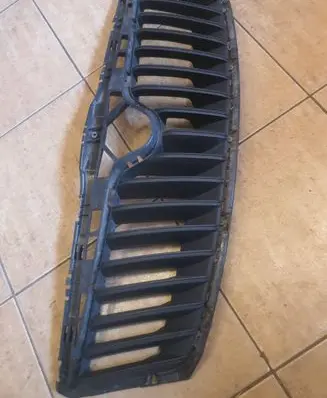 Skoda Octavia Mk2 (1Z) Front grill 1Z0853668A 11351300