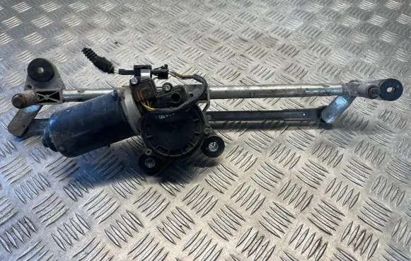 Front wiper linkage