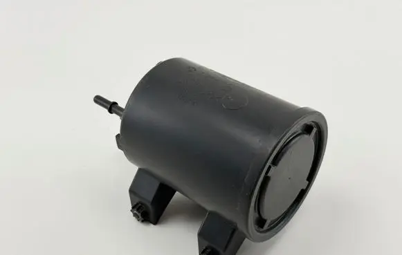 BMW 2 F22 F23 Active carbon filter fuel vapour canister 7244150
